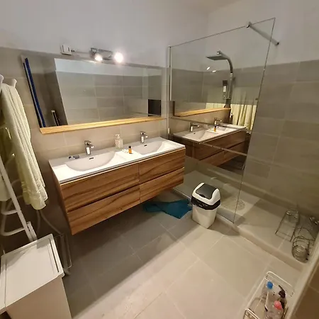 Belle Dans En Colocation Proche Centre-ville De * Μονπελιέ